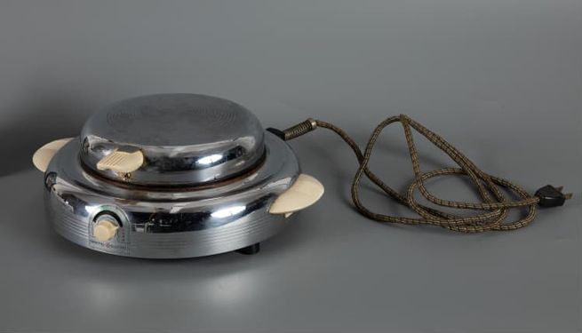 General Electric Waffle Iron | Historic New England